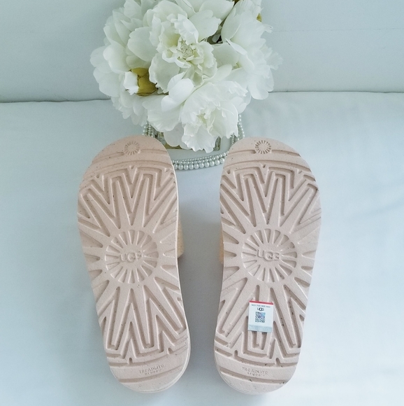 NWT UGG Laton Slides in Peach Fuzz Terry - Picture 14 of 14
